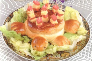 Pain en forme de tortue au fromage mortadelle et olive