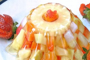 Coktail de fruits gélatinés