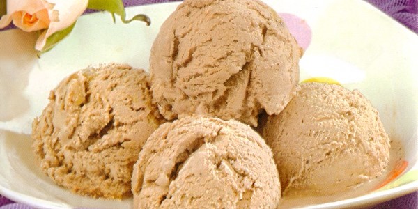 Crème glacée aux figues sèches