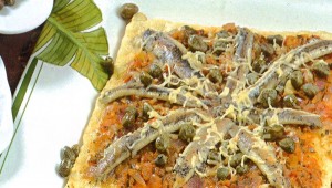 Pizza aux anchois et aux càpres