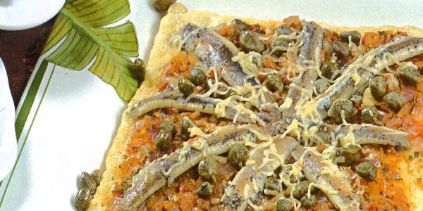 Pizza aux anchois et aux càpres
