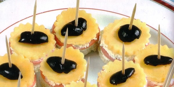 Canapés aux deux fromages