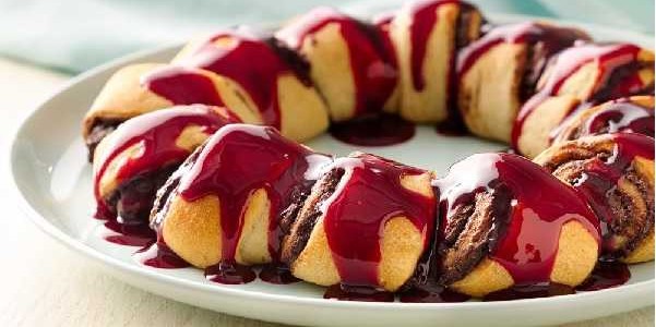 Biscuit Roulé au chocolat et aux framboises