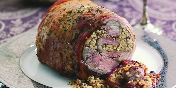 Agneau rôti et farci