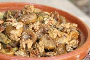 Tajine d’agneau aux figues et aux noix