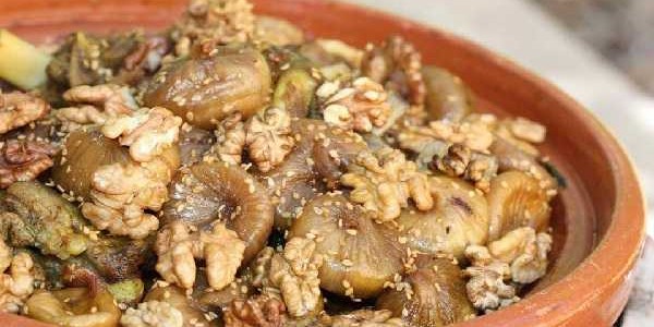 Tajine d’agneau aux figues et aux noix