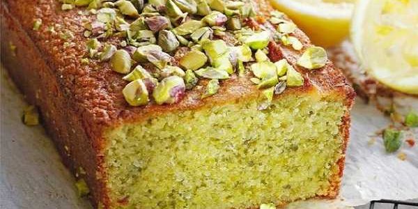 Cake aux pommes et pistaches
