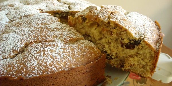 Cake aux pruneaux et aux abricots